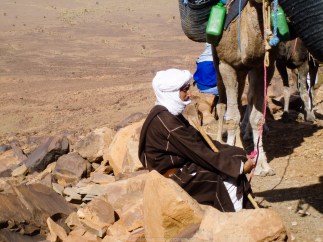 Huseín descansando en el Jbel Bani Huseín descansando en el Jbel Bani