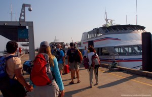 El comando embarcando (Cairns)