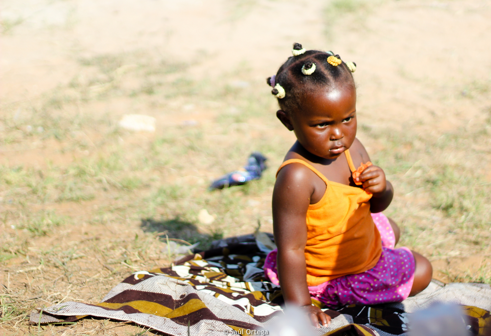 Niña en festival de timbila - Qiussico (Mozambique)