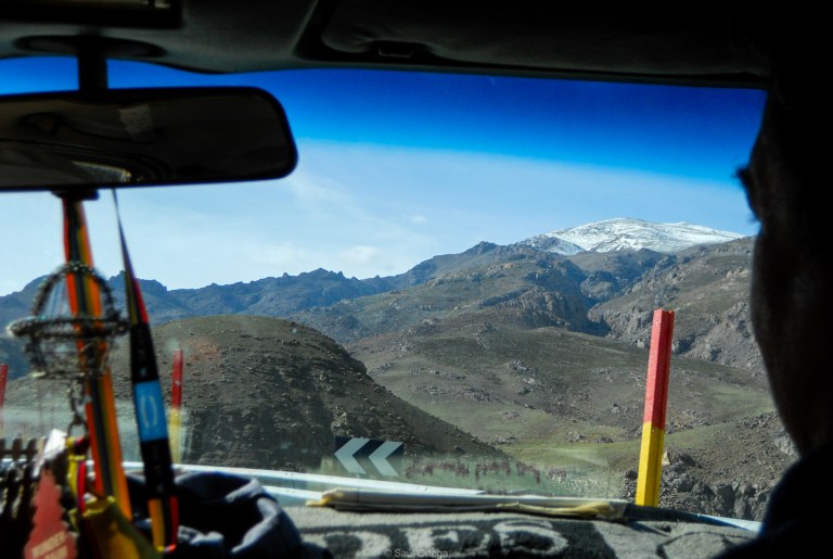 El Atlas desde un taxi marroquí El Atlas desde un taxi marroquí