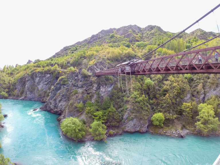 Primer bungee del mundo, el Kawarau Gorge Suspension Bridge - New Zealand